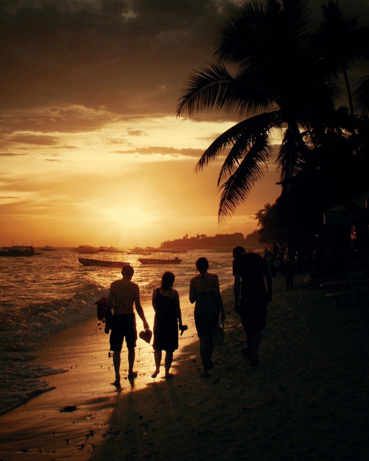 Photo of beautiful sunset over Alona Beach in Philippines