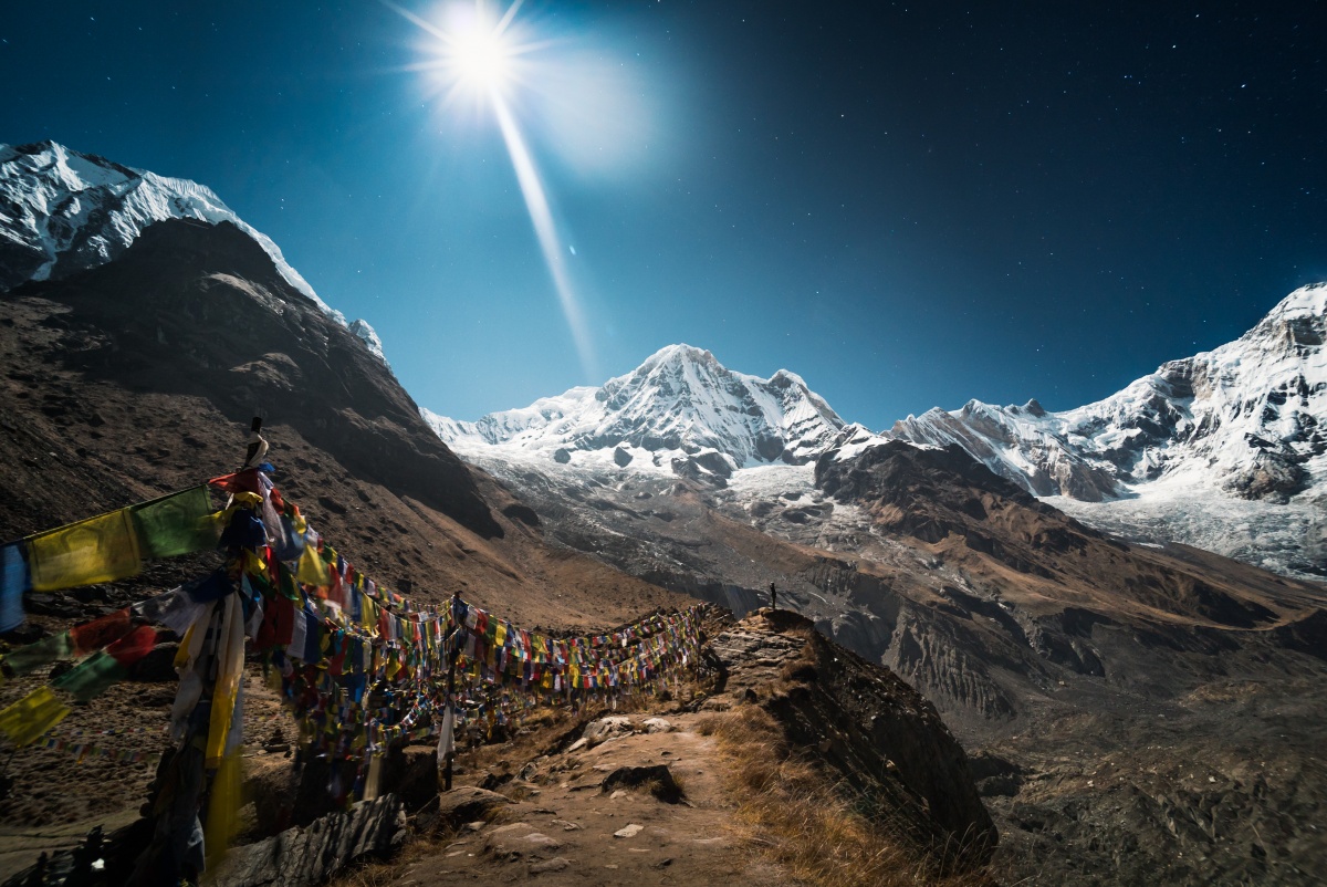 Fullmoon at Annapurna Basecamp