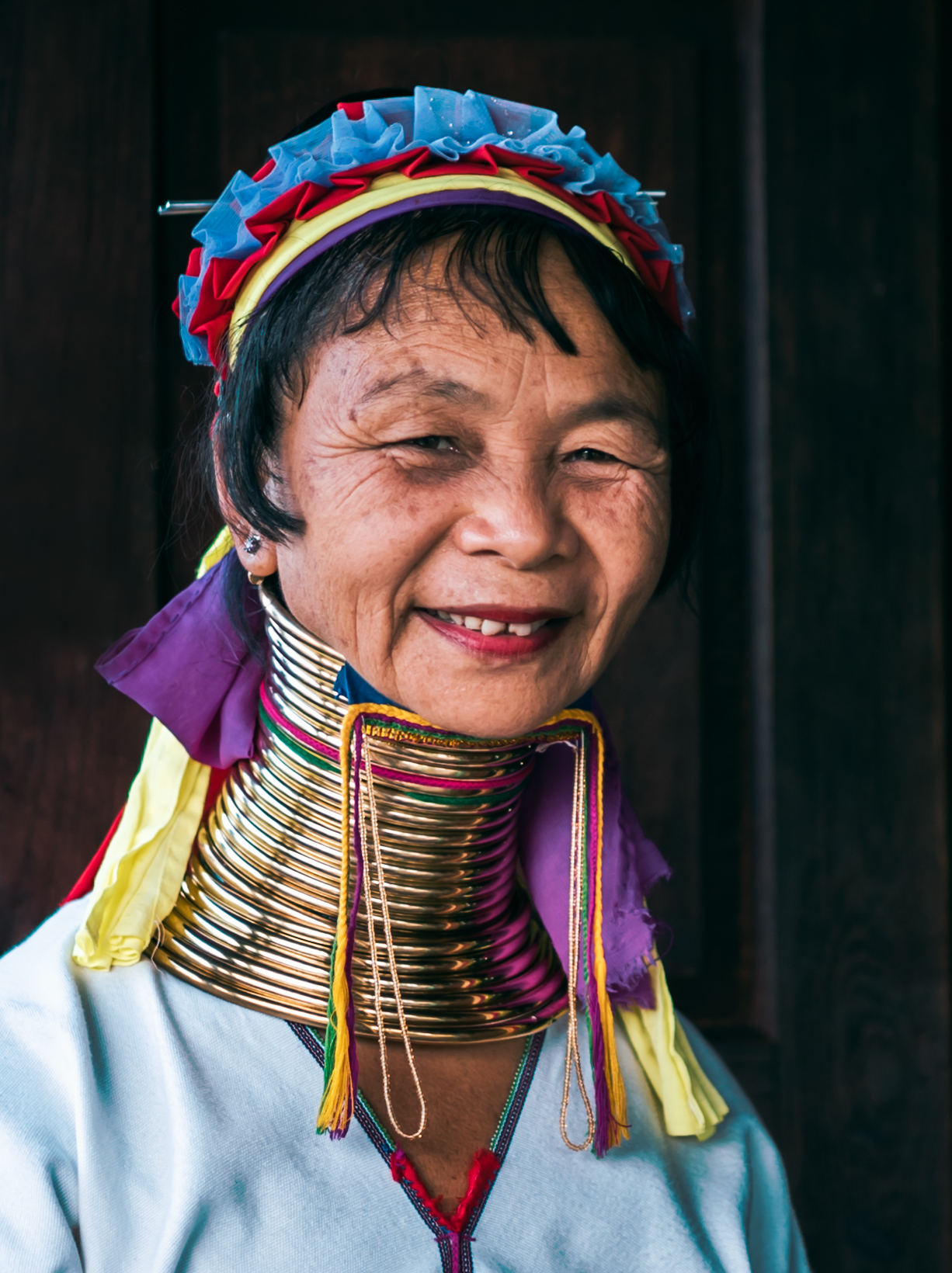 Long neck Kayan tribal woman in Inle Lake, Myanmar