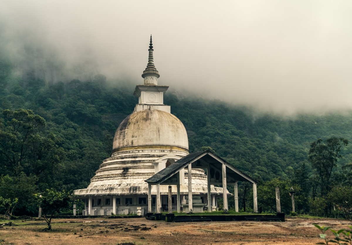 Photo of dagoba/stupa in Sri Lankan mountainside