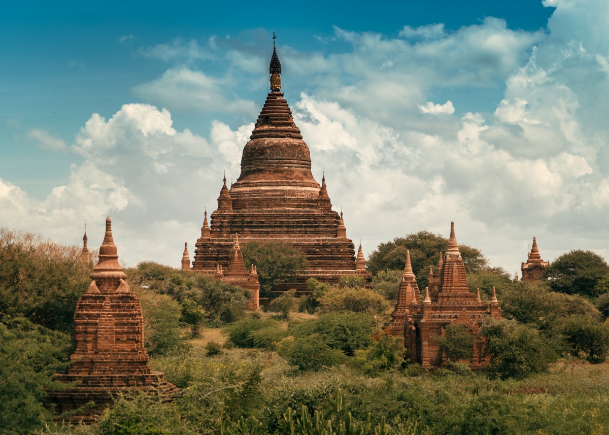 Photo of scenic buddhist temples in Bagan, Myanmar